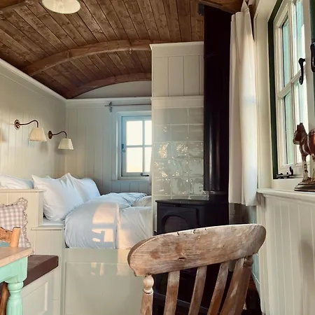 The Shepherd, A Charming Authentic Surrounded By Beautiful Countryside בית נופש ווילסלאם